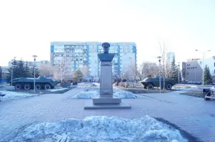 Сквер имени Г.К. Жукова, бюст маршала Г.К. Жукова
