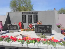 мемориальный комплекс, посвященный воинам-односельчанам, фотография 3