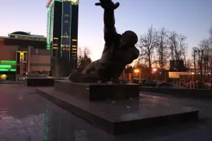 Памятник Неизвестному солдату. Россия, Татарстан, г.Казань, Ершова ул. / Вишневского ул., (ЦПКиО имени Горького), фотография 3
