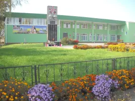 Памятник землякам