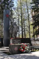 Памятник советскому воину-победителю на территории Московского радиотехнического завода (МРТЗ)
