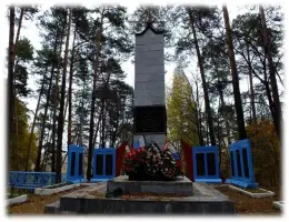 Памятник воинам-железнодорожникам, павшим в боях Великой Отечественной войны, фотография 2