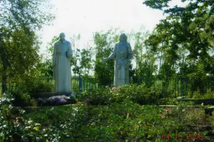 Мемориальный комплекс воинам-освободителям в хуторе Россошинском