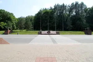 Памятник воинам-водителям, фотография 3