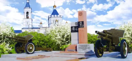 Памятник труженикам тыла на заводе «Уралбурмаш»