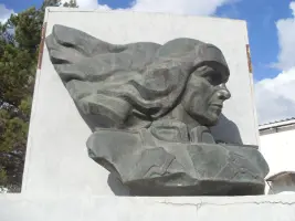 Памятник генерал-майору авиации Ивану Петровичу Вилину, фотография 2