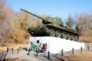 Танк Т-34 - г. Котельниково, Волгоградская область, фотография 2