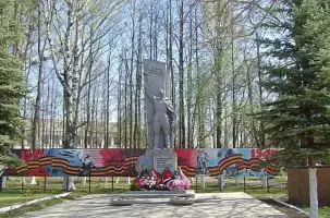 Памятник павшим бойцам