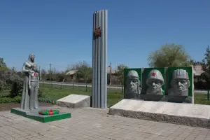 Мемориал павшим на войне - станица Селивановская, Милютинский район, Ростовская область