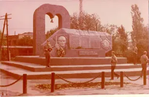 Памятник «Павшим и замученным» в г. Морозовске