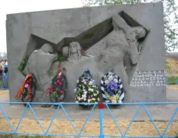 Памятник героям-танкистам у х. Новая Надежда, фотография 2