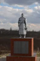 Памятник советским воинам, павшим 5 декабря 1941 года в селе Гостищево
