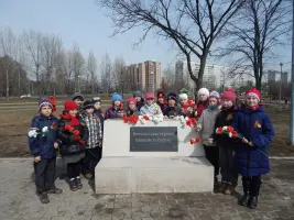 Памятный камень павшим воинам