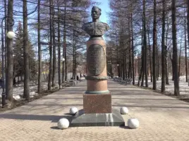 Бюст Кунгурцева Евгения Максимовича Дважды Героя Советского Союза