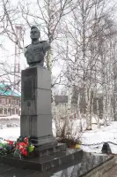 Памятник А.О. Шабалину, фотография 2