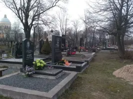Мемориальное кладбище «Коммунистическая площадка Александро-Невской Лавры»