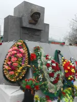Памятник новолялинцам, погибшим в годы Великой Отечественной войны 1941−1945г.г