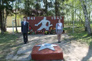 Обелиск погибшим комсомольцам в годы Великой Отечественной войны, фотография 3