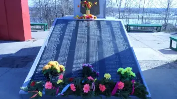 Памятный знак воинам, погибшим в Великой Отечественной войне, фотография 2