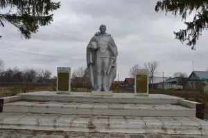 Памятник участникам Великой Отечественной войны в д.Чиршкасы Чебоксарского района Чувашской Республики