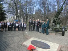 Памятный знак "Зенитно-ракетная установка" в Н-Новгороде
