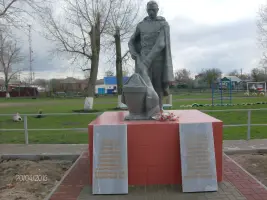 Братская могила воинов ВОВ в ст. Багаевской, фотография 2