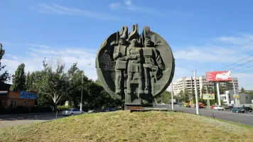 Памятник бойцам-ополченцам СТЗ