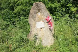 Памятник Миловатскому
