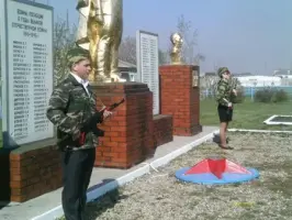 Мемориальный комплекс в селе Козловка Татарского района Новосибирской области, фотография 4