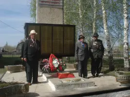 Обелиск воинам односельчанам
