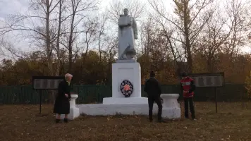 Памятник землякам, погибшим в годы Великой Отечественной войны