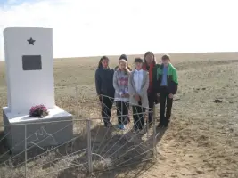Обелиск Тамаре Хахлыновой