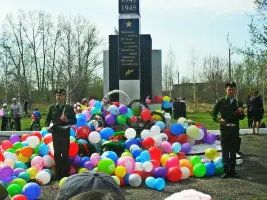 Памятник павшим землякам, фотография 2