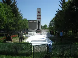 Памятник погибшим односельчанам, фотография 2