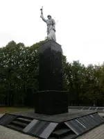 Братское кладбище советских воинов, павших в боях на Курской дуге, фотография 3