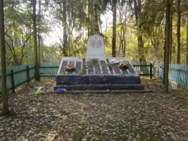 Обелиск в честь погибших земляков в Назимове