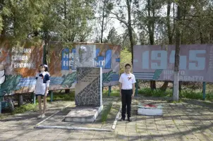 Братская могила советских воинов с. Надежда