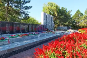 Мемориальный комплекс ВОВ - г. Семикаракорск, Ростовская область, фотография 3