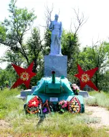 Братская могила воинов ВОВ - поселок Зимовники, фотография 5