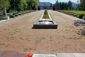 Мемориал павшим воинам - поселок Зимовники, Ростовская область, фотография 5