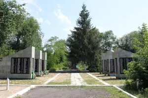 Мемориальное захоронение воинов ВОВ - станица Богоявленская, Константиновский район, Ростовская область
