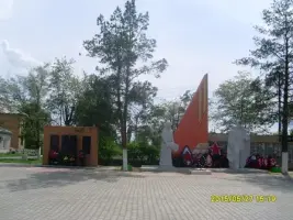 Мемориальный комплекс, посвященный погибшим землякам в годы ВОВ, п. Акбулак, Оренбургской области, фотография 3