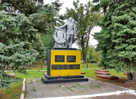 Братская могила неизвестных воинов - село Развильное, Песчанокопский район, Ростовская область, фотография 5