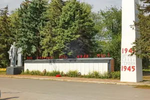 Мемориал павшим воинам - село Богородицкое, Песчанокопский район, Ростовская область, фотография 3