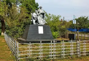 Братская могила воинов ВОВ - село Богородицкое, Песчанокопский район, Ростовская область, фотография 4