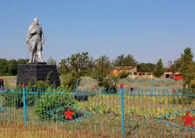 Братская могила воинов ВОВ - хутор Ново-Николаев, Тацинский район, Ростовская область, фотография 5