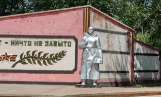 Братская могила воинов ВОВ - хутор Маслов, Тацинский район, Ростовская область, фотография 2