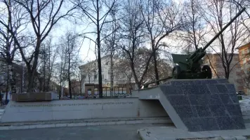 Монумент-пушка
