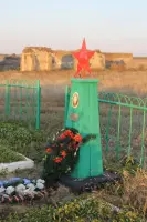 Могила воина ВОВ - хутор Большая Хлоповая, Морозовский район, Ростовская область, фотография 3