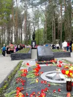 Памятник советским воинам, погибшим в боях с немецко-фашистскими захватчиками в 1941–1943 гг